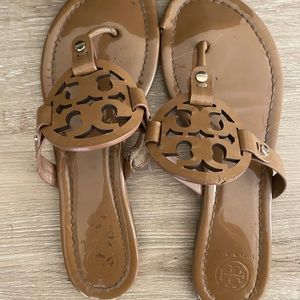 Tory Burch Miller flip flops nude patent leather